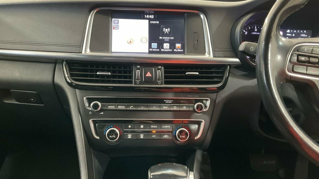 Kia Optima 1.7L 3 White #3
