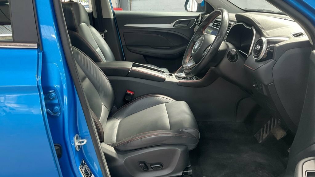 MG ZS Suv FL22YZU Blue #2