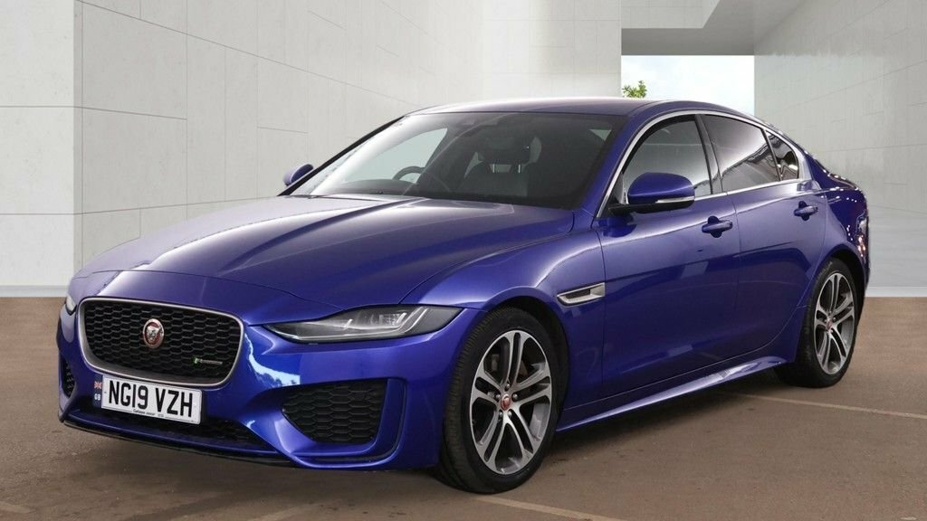 Jaguar XE 2L R-dynamic Se NG19VZH Blue #2