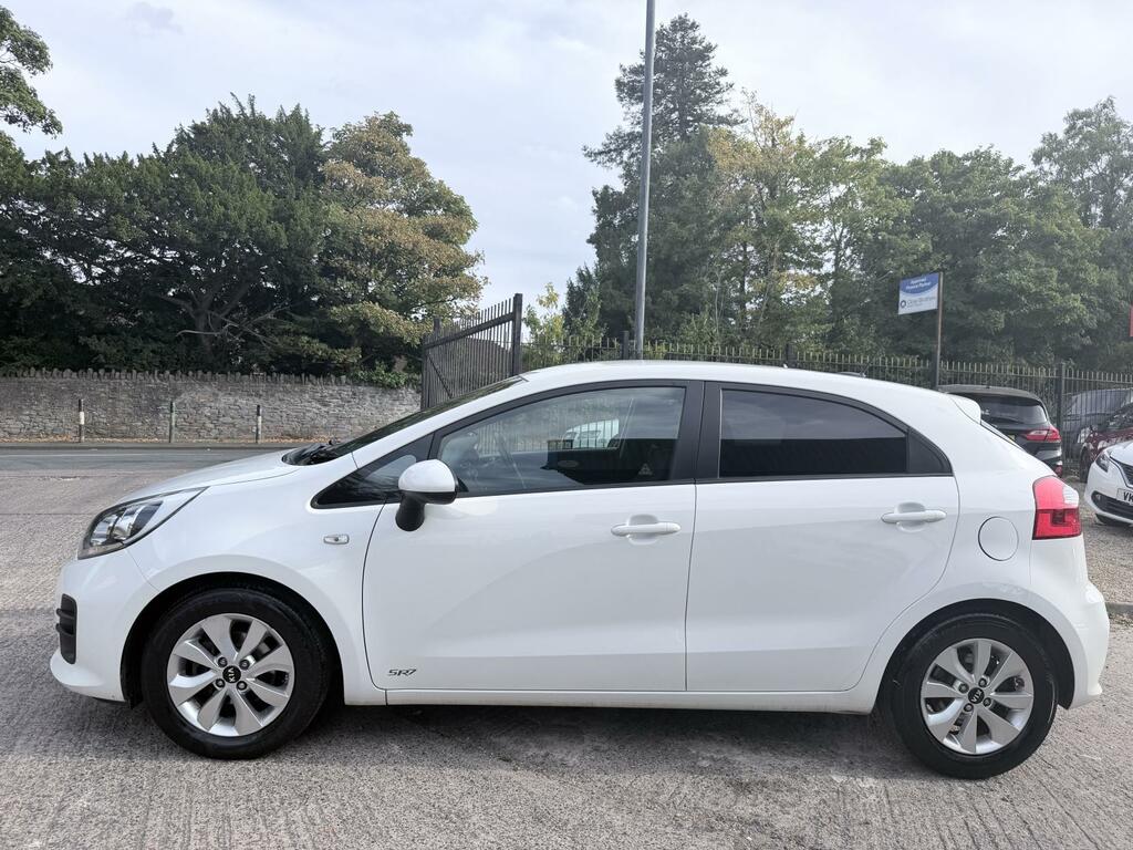 Kia RIO 1.25 Sr7 Hatchback Euro 6 84 Bh White #3