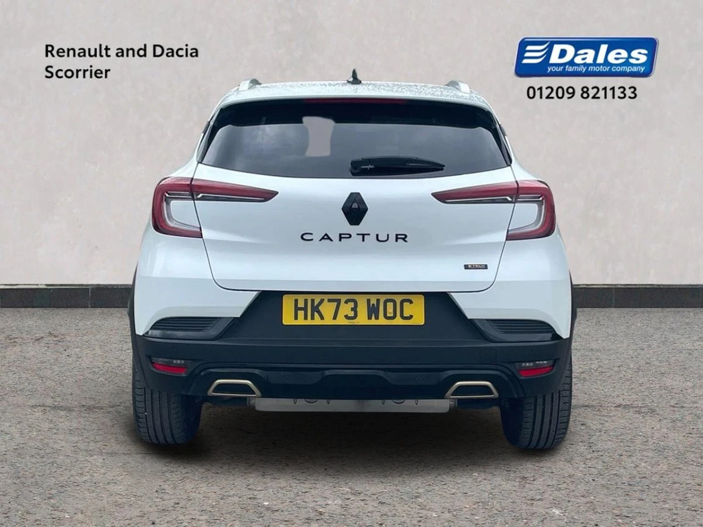 Renault Captur Captur 1.6 E-tech Plug-in Hybrid 160 Engineered HK73WOC White #4