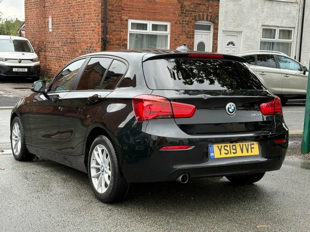 BMW 1 Series Automatic YS19VVF Black #5