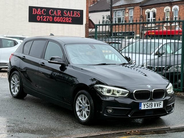 BMW 1 Series Automatic YS19VVF Black #2