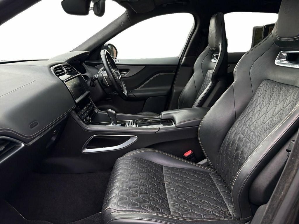 Jaguar F-Pace 5L Svr Black #3