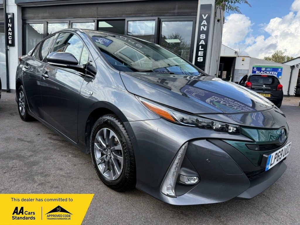 Toyota Prius 1.8L Excel LP69UUZ Grey