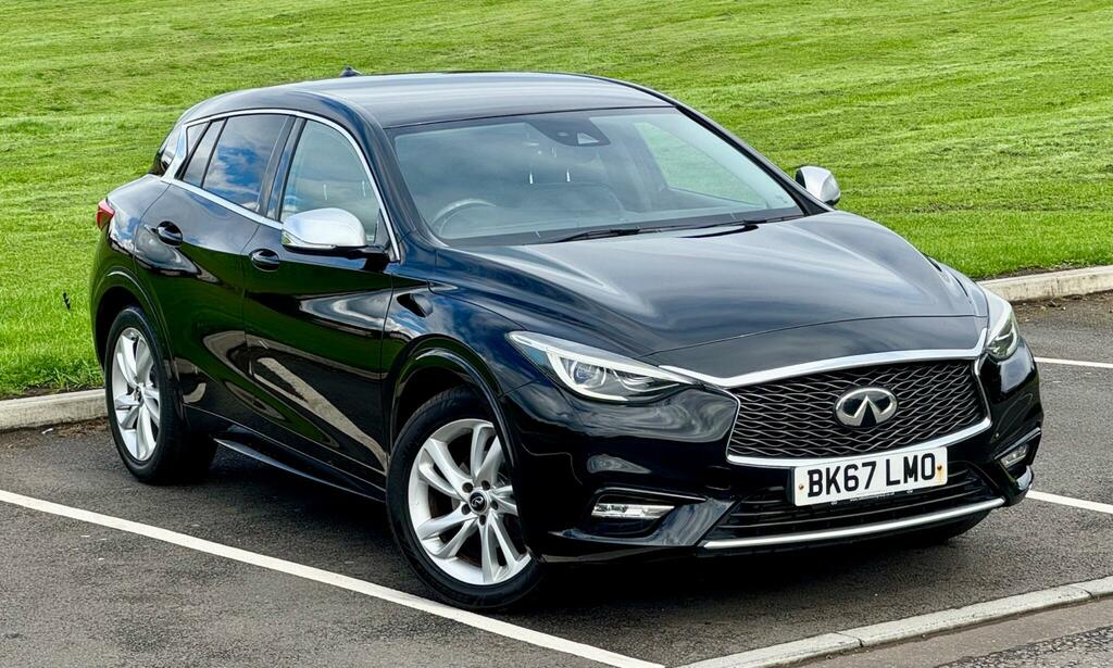 Infiniti Q30 1.6T Business Executive Euro 6 Ss Black