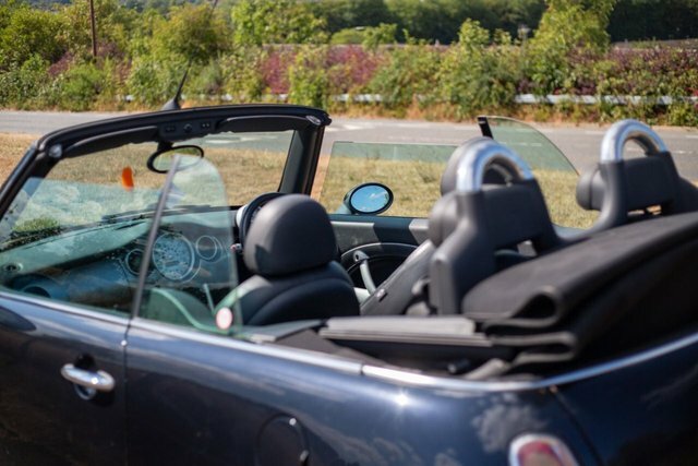 Mini Convertible 1.6 Cooper S Euro 4 Black #2