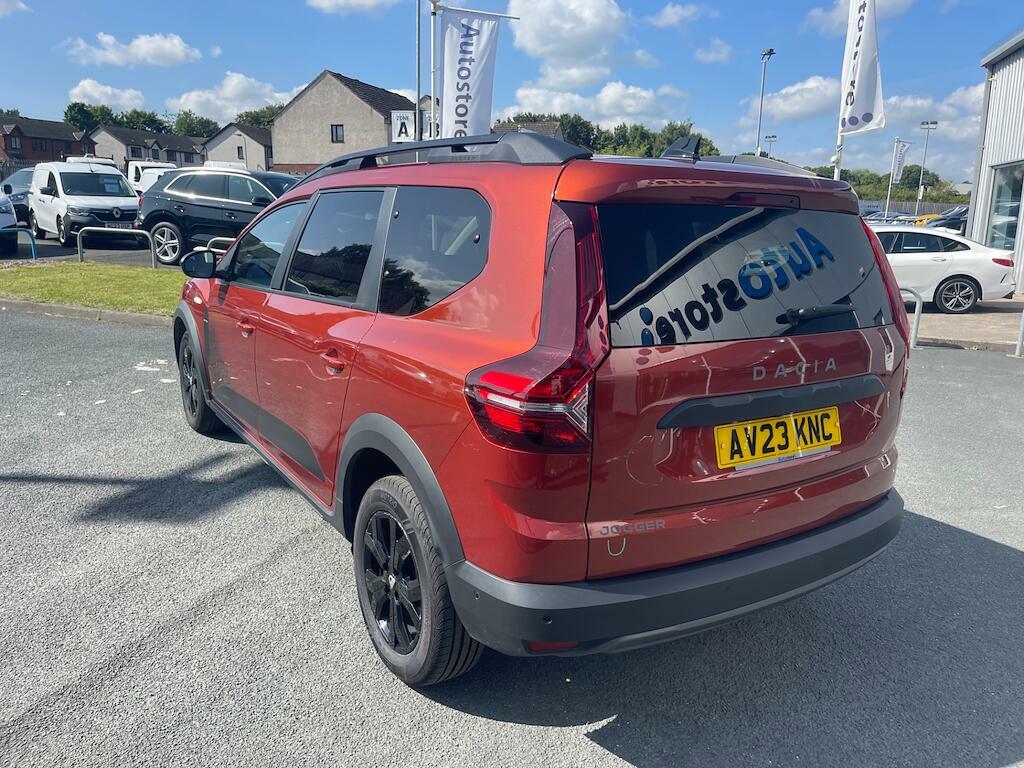 Dacia Jogger 1.0 Tce Extreme Se Euro 6 Ss AV23KNC Brown #2