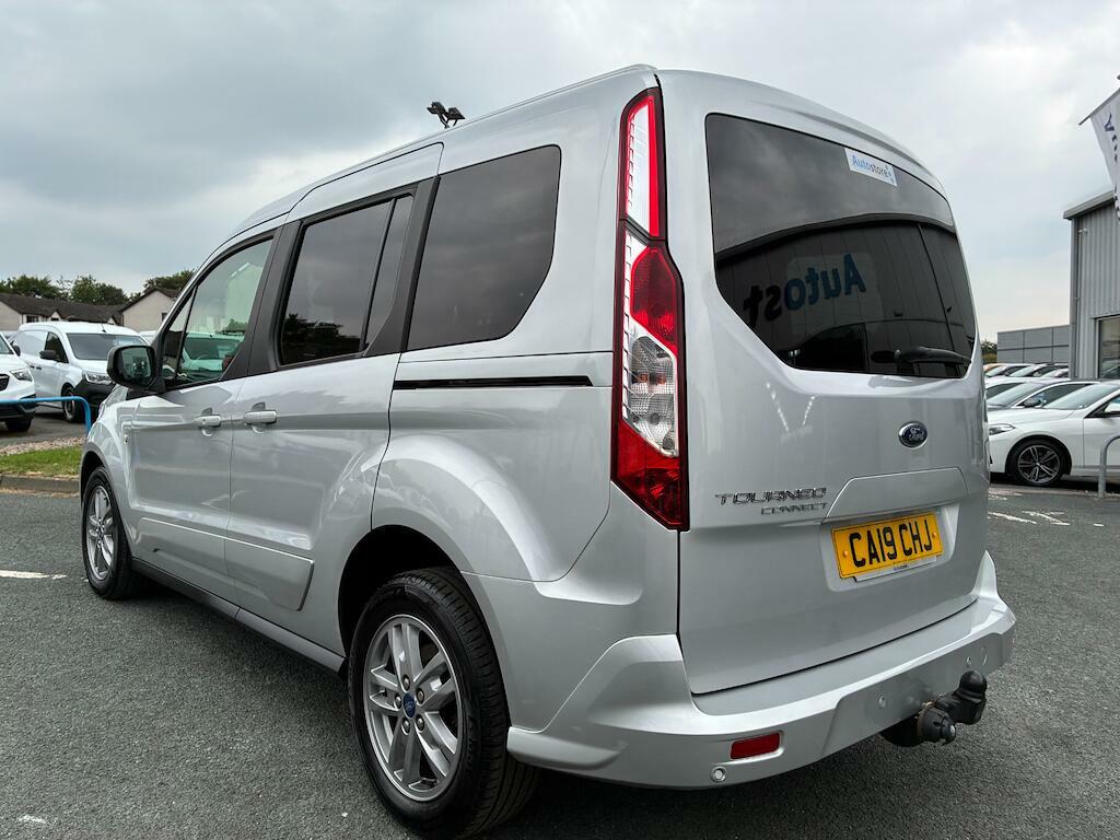 Ford Tourneo Connect Titanium CA19CHJ Silver #4