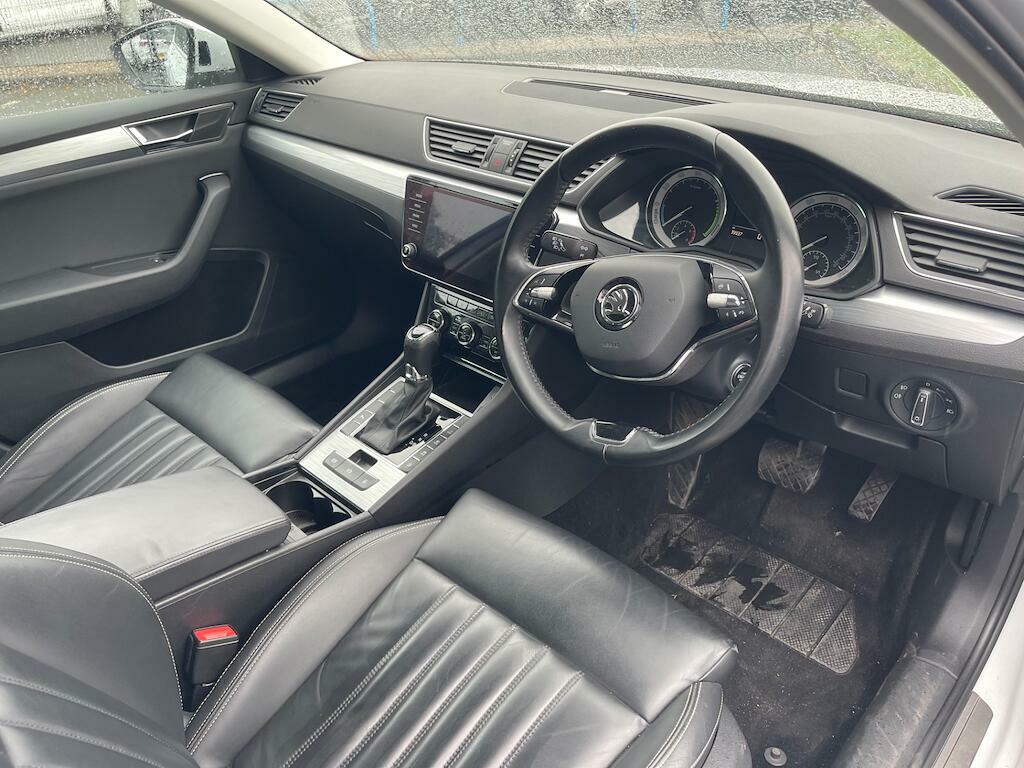 Skoda Superb Se Technology White #5