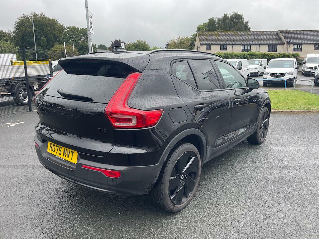 Volvo XC40 2.0 B4 Mhev Plus Black Edition Dct Euro 6 S R075NVT Black #3