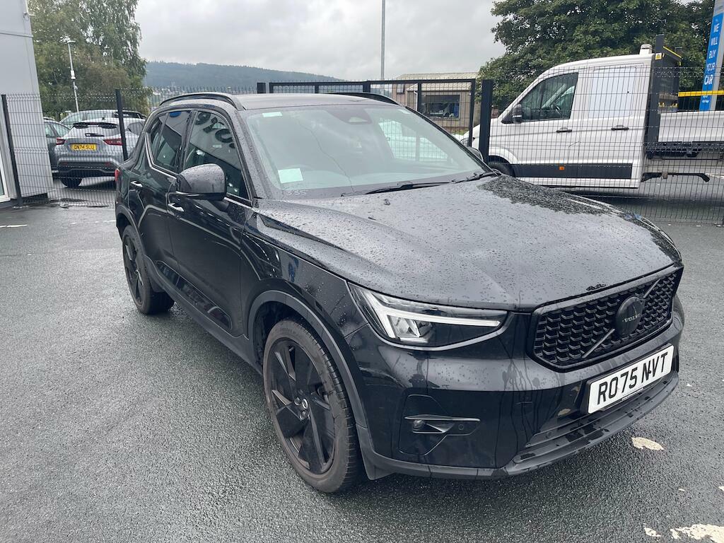 Volvo XC40 2.0 B4 Mhev Plus Black Edition Dct Euro 6 S R075NVT Black #4