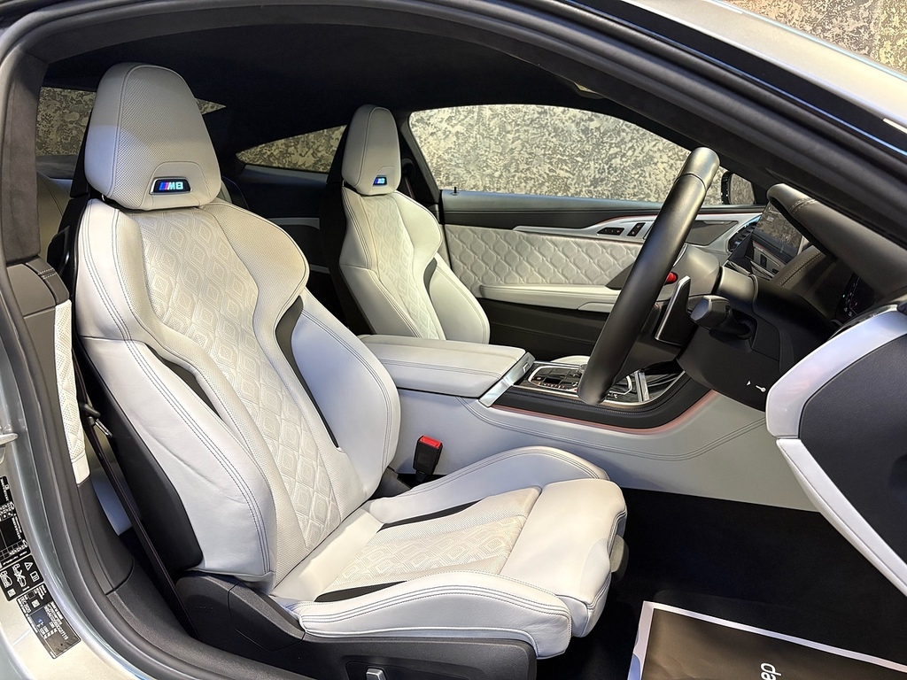 BMW M8 4.4L Competition Red #16