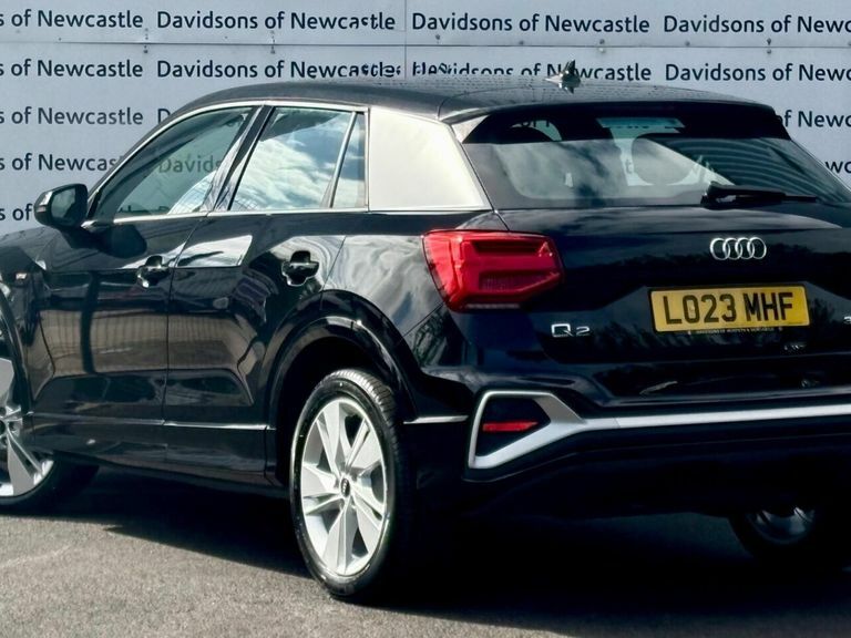 Audi Q2 1.5 Tfsi Cod 35 S Line Suv S Tronic Eur Black #4