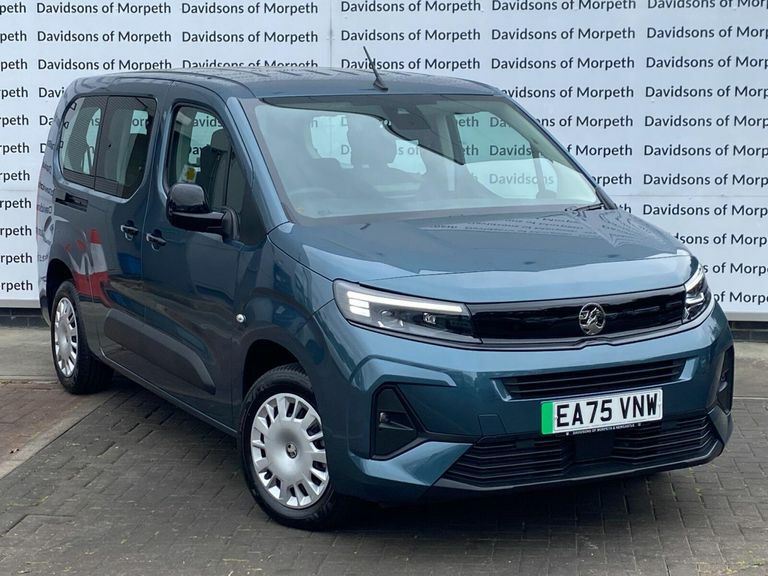 Vauxhall Combo-e Life 52Kwh Design XL Mpv 11Kw Charge Blue