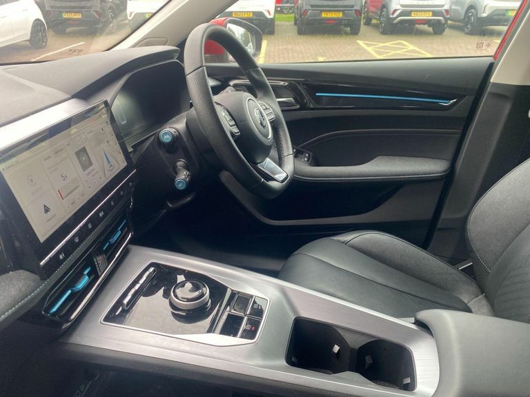 MG MG5 61.1Kwh Trophy Long Range Estate Red #4