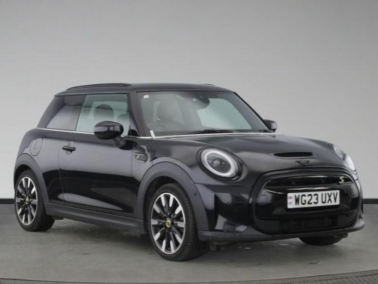 Mini Hatch Cooper Se 32.6Kwh Level 3 Hatchback A Black