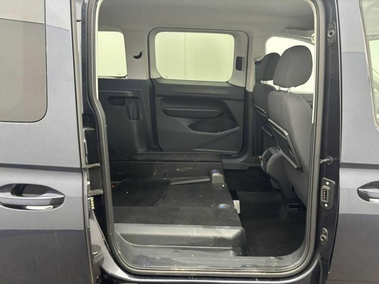Ford Tourneo Connect 2.0 Ecoblue Titanium Mpv Dct Euro 6 S Blue #4