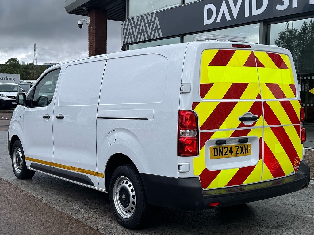 Vauxhall Vivaro Turbo D Prime XL 145Ps Lwb With Air Con, Roof Beac DN24ZXH White #4