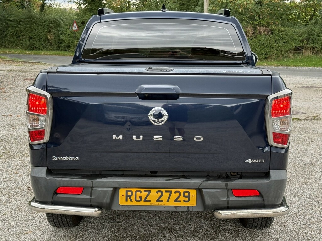 SsangYong Musso White #8