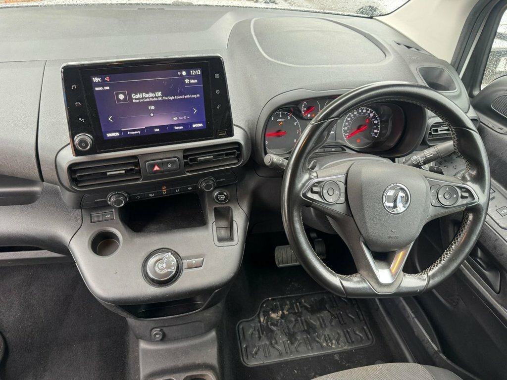 Vauxhall Combo 1.5L Edition White #5