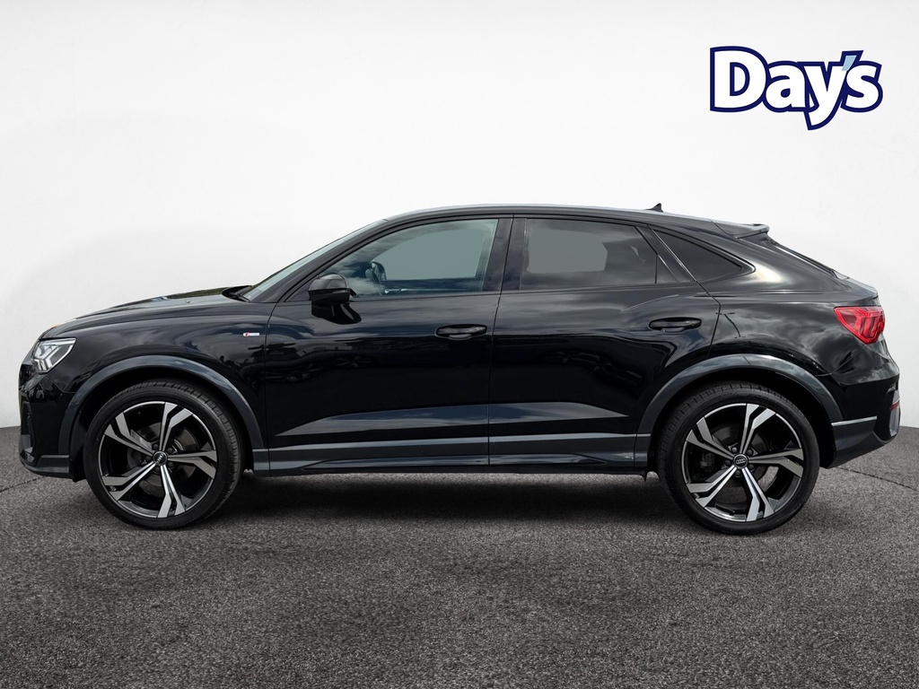 Audi Q3 2.0 Tdi 35 Edition 1 Sportback S Tronic Black #5