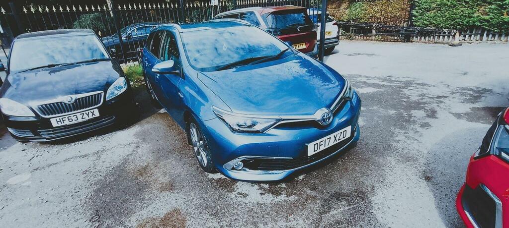 Toyota Auris 1.8 Vvt-h Excel Touring Sports Cvt Euro 6 Ss Blue