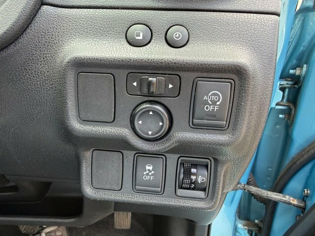 Nissan Note Hatchback Silver #7