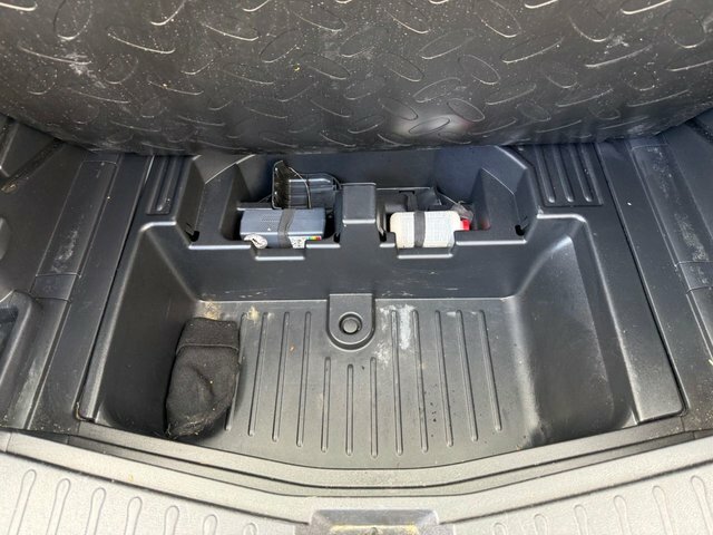 Nissan Note Hatchback Silver #24