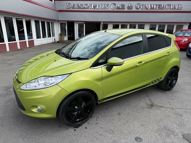 Ford Fiesta 1.25 Zetec Hatchback 129 G Km 8 Green