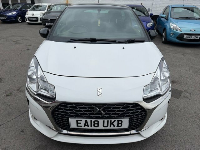 DS DS 3 1.2 Puretech Connected Chic Hatchback M EA18UKB White #2