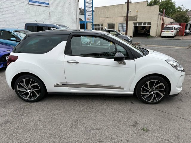 DS DS 3 1.2 Puretech Connected Chic Hatchback M EA18UKB White #4