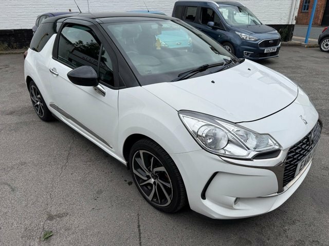 DS DS 3 1.2 Puretech Connected Chic Hatchback M EA18UKB White #3