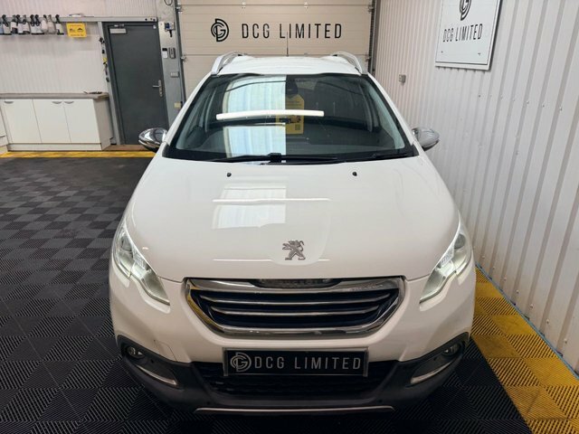 Peugeot 2008 Vti Puretech Crossway Suv White #3