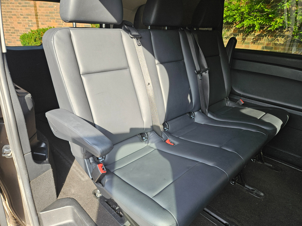 Mercedes-Benz Vito Panel Van Silver #15