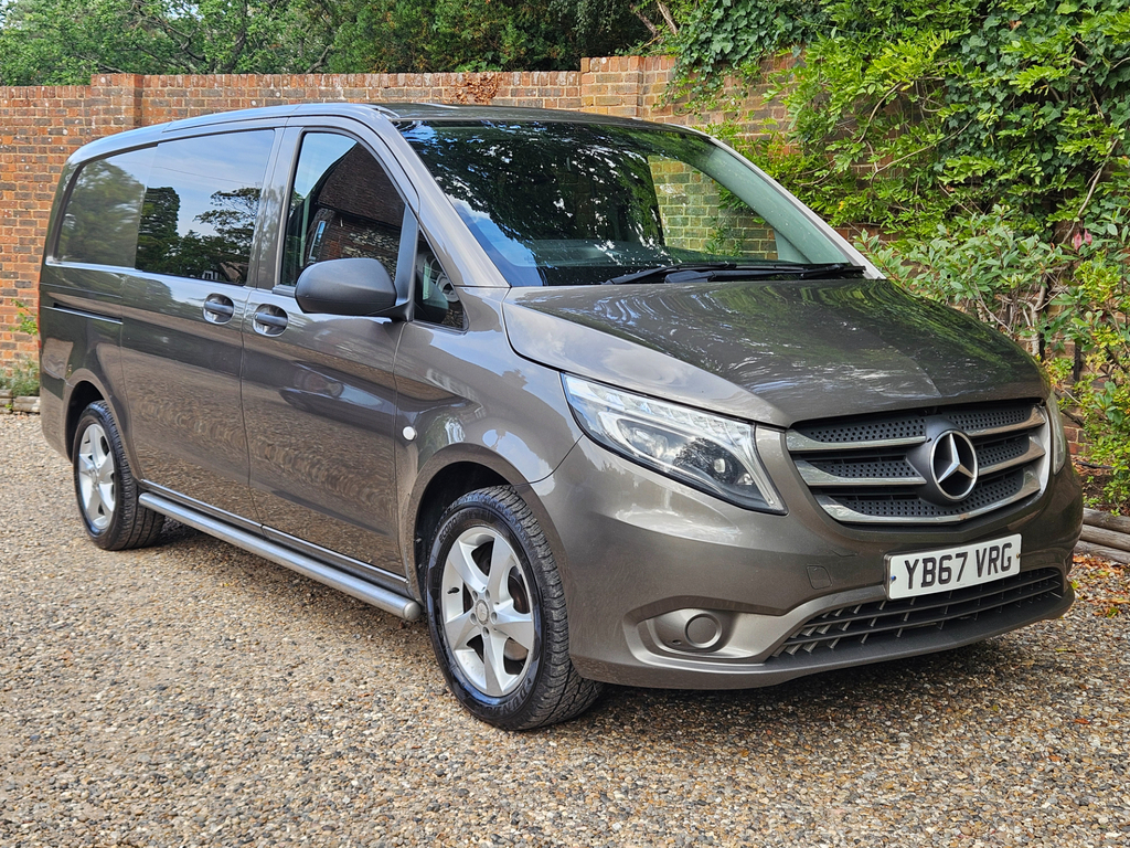 Mercedes-Benz Vito Panel Van Silver #9