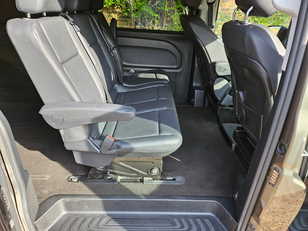 Mercedes-Benz Vito Panel Van Silver #14