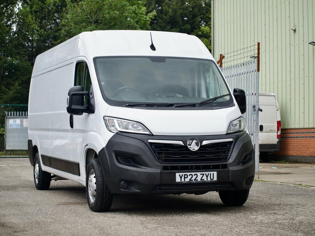 Vauxhall Movano 2.2L Dynamic YP22ZYU White #5