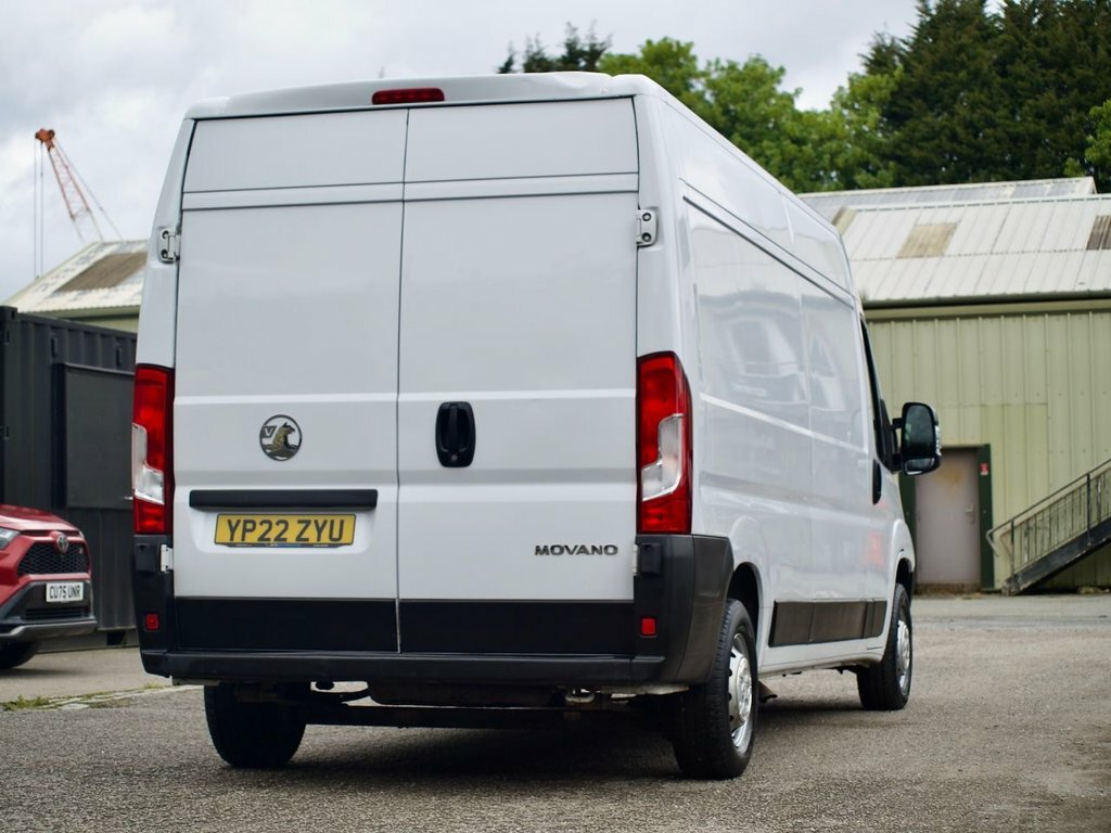 Vauxhall Movano 2.2L Dynamic YP22ZYU White #4
