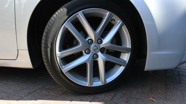 Lexus CT 200H Advance Hatchback Silver #5