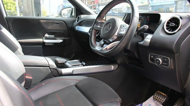 Mercedes-Benz GLB Class Glb200 Amg Line Suv White #3
