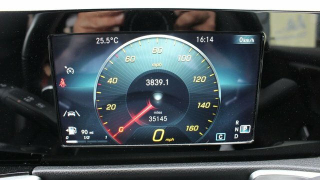 Mercedes-Benz GLB Class 2.0 220D Amg Line 8G-dct 4Matic Black #16