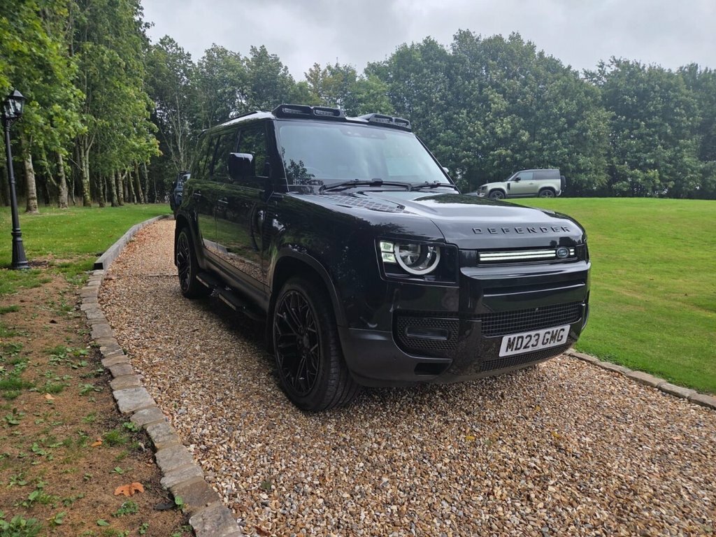 Land Rover Defender 110 Suv MD23GMG Black #5