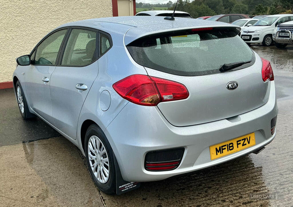 Kia Ceed 1.6 Crdi Isg 1 MF18FZV Silver #3