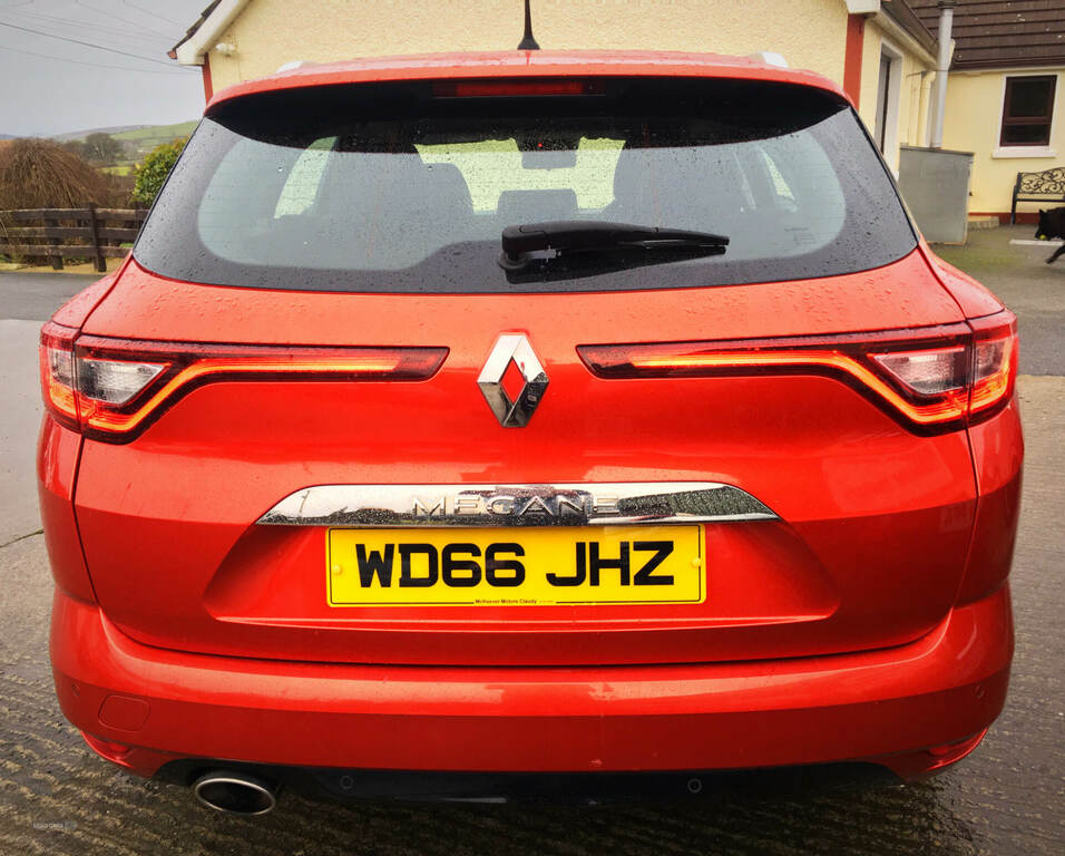 Renault Megane 1.5 Dci Dynamique Nav WD66JHZ Red #5