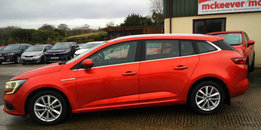 Renault Megane 1.5 Dci Dynamique Nav WD66JHZ Red #2