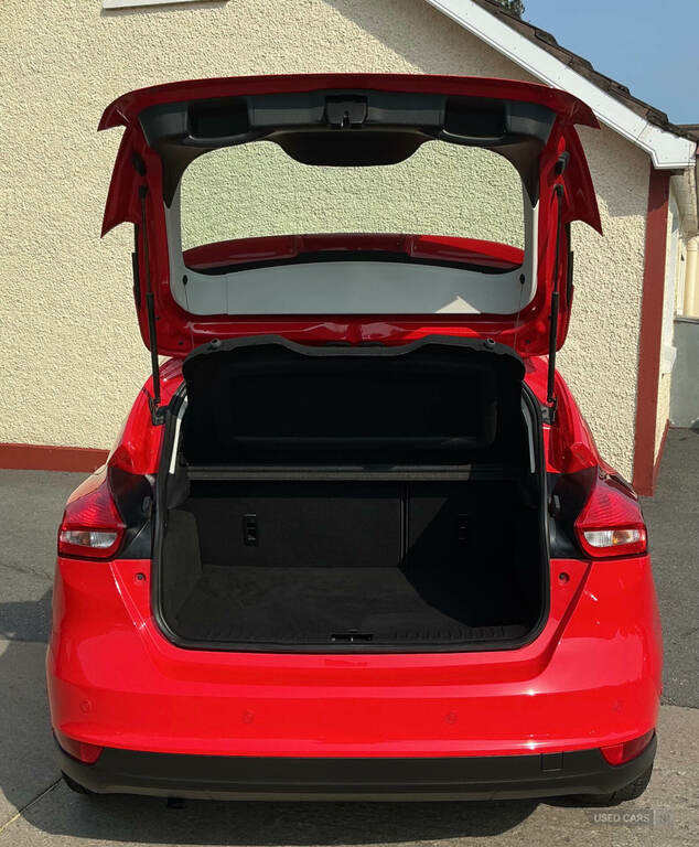 Ford Focus 1.5 Tdci 120 Titanium X EN17NXX Red #5