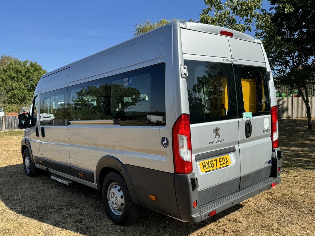 Peugeot Boxer 2.0 Bluehdi 440 Mini Bus Silver #3