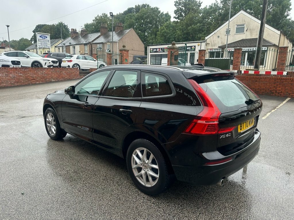 Volvo XC60 2L Momentum BT70WMM Black #6