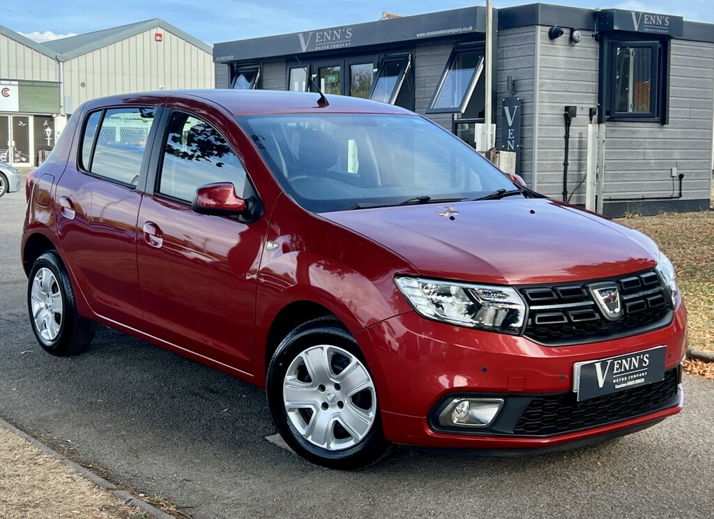 Dacia Sandero Hatchback 0.9 Laureate Tce 90 201767 Red